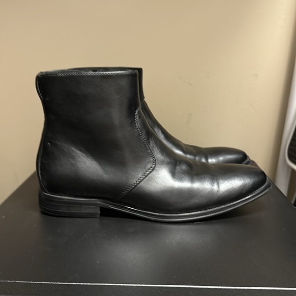 Kenneth Cole New York Shore Enough Black Chelsea Boot Size 8.5 - Picture 4 of 6